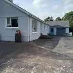 펜션 Spacious In Meenaleck Near Gweedore County Donegal *
